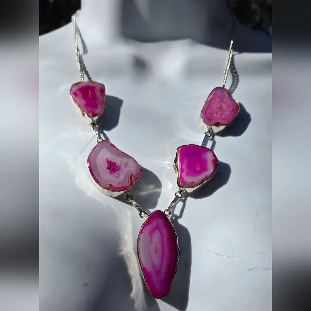 Pink Agate slice sterling Necklace 10"/20" HOST PICK!🎉🎊 - Picture 3 of 7